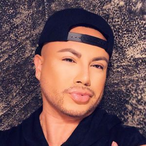 Meet your Posher, Ray